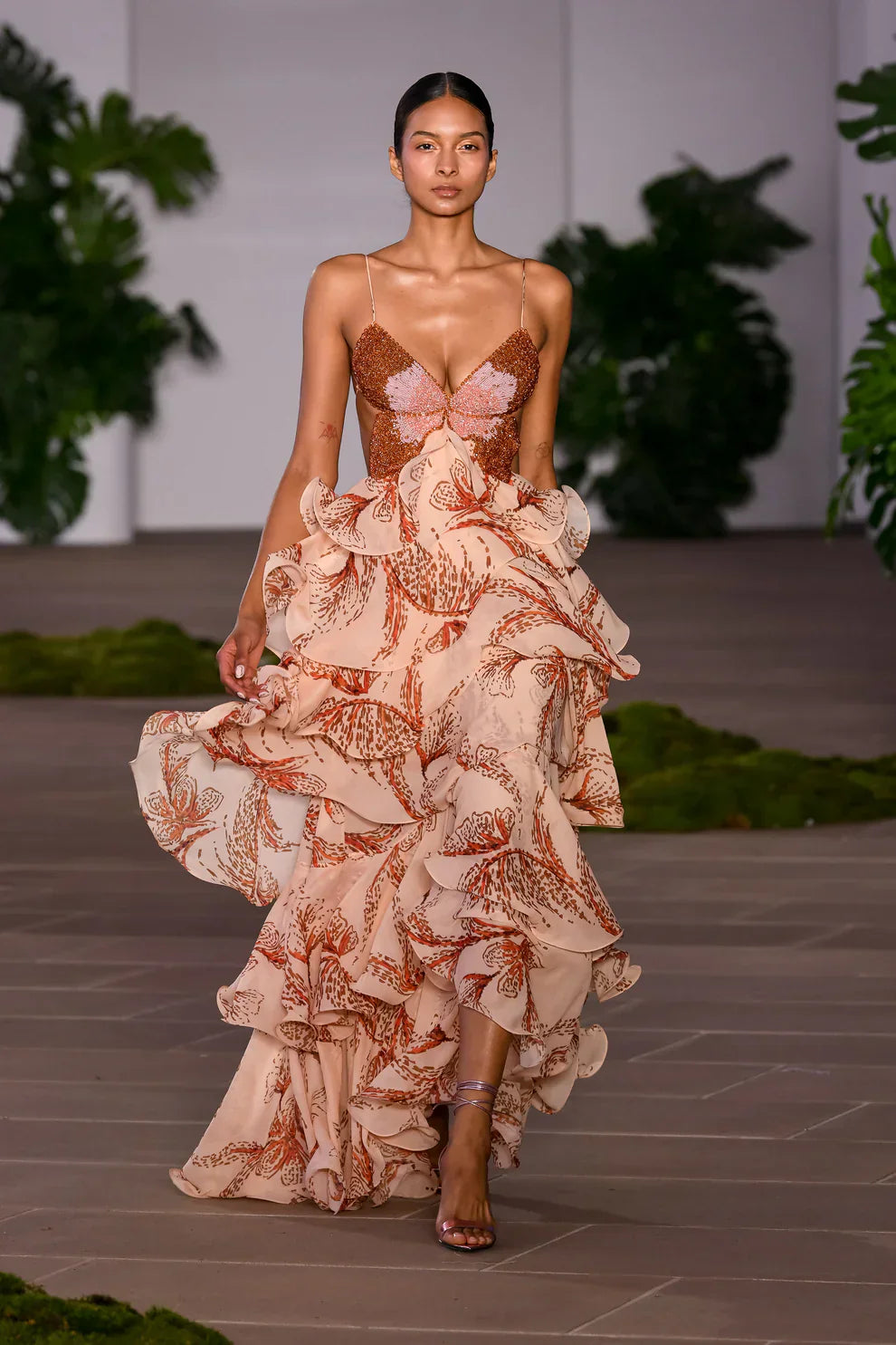 Abito Cerimonia Donna Nala con Volant - Eleganza Eterea 4