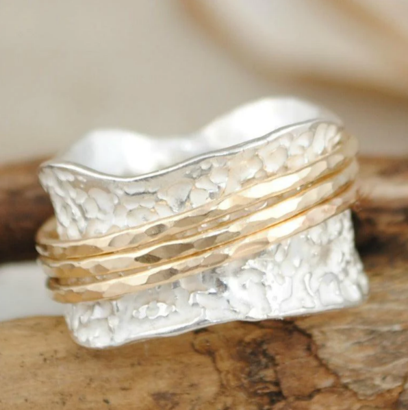 Anello Spinner Vintage in Oro e Argento: Eleganza Sottile per Ogni Occasione 0