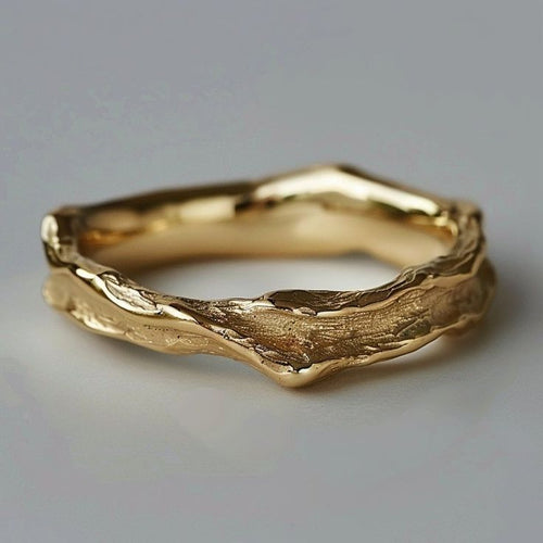 Anello Vintage in Oro Forgiato: Eleganza senza tempo per ogni occasione 0