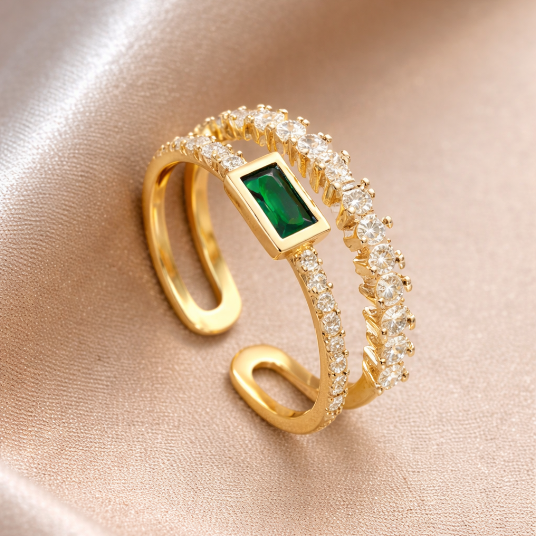 Anello in Oro con Smeraldo Esotico: Eleganza Unica per Ogni Occasione 0