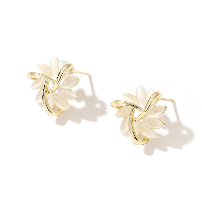 Orecchini Donna Oro con Fiore Opale: Eleganza Unica per Ogni Occasione 3