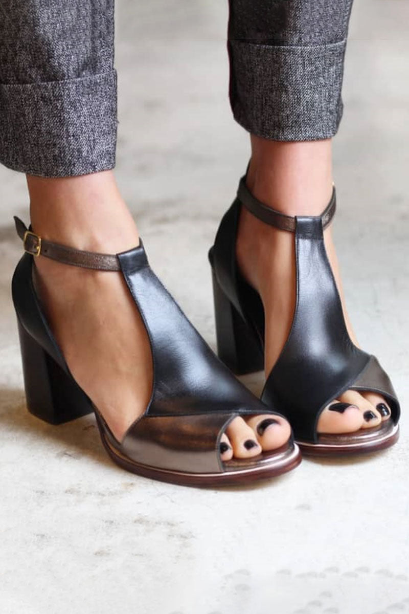Sandali Peep-Toe Patchwork Neri: Comfort e Stile per Ogni Occasione 1