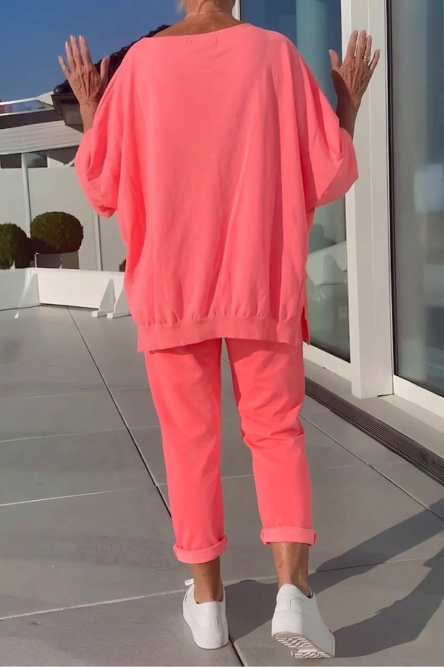 Set Sportivi Donna Leonie: Comfort e Stile per Weekend Rilassati 9