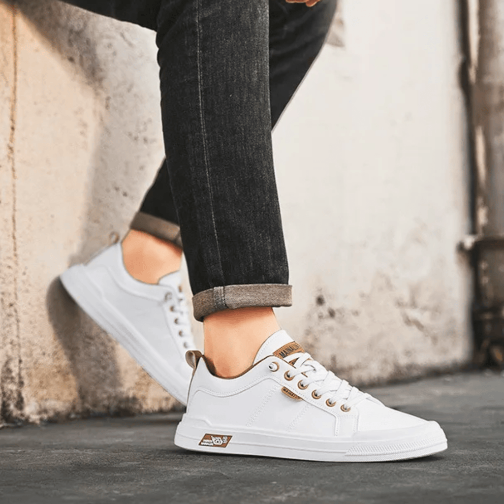 Enzo – Sneaker Uomo in Pelle Bianca con Dettagli Camel